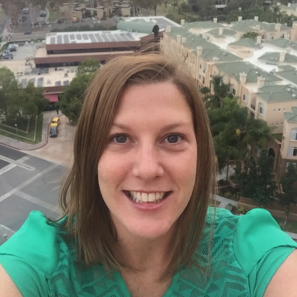 Meet your Posher, Ashlee - Picture 1 of 1